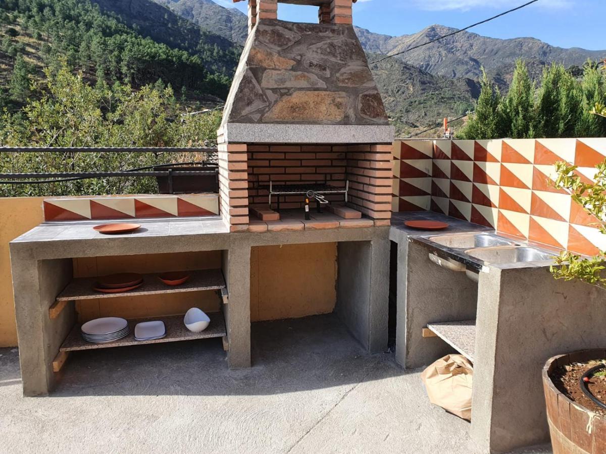 Alojamientos Rurales Hurdes Altas - La Antigua Guarderia Casares de las Hurdes Exterior foto