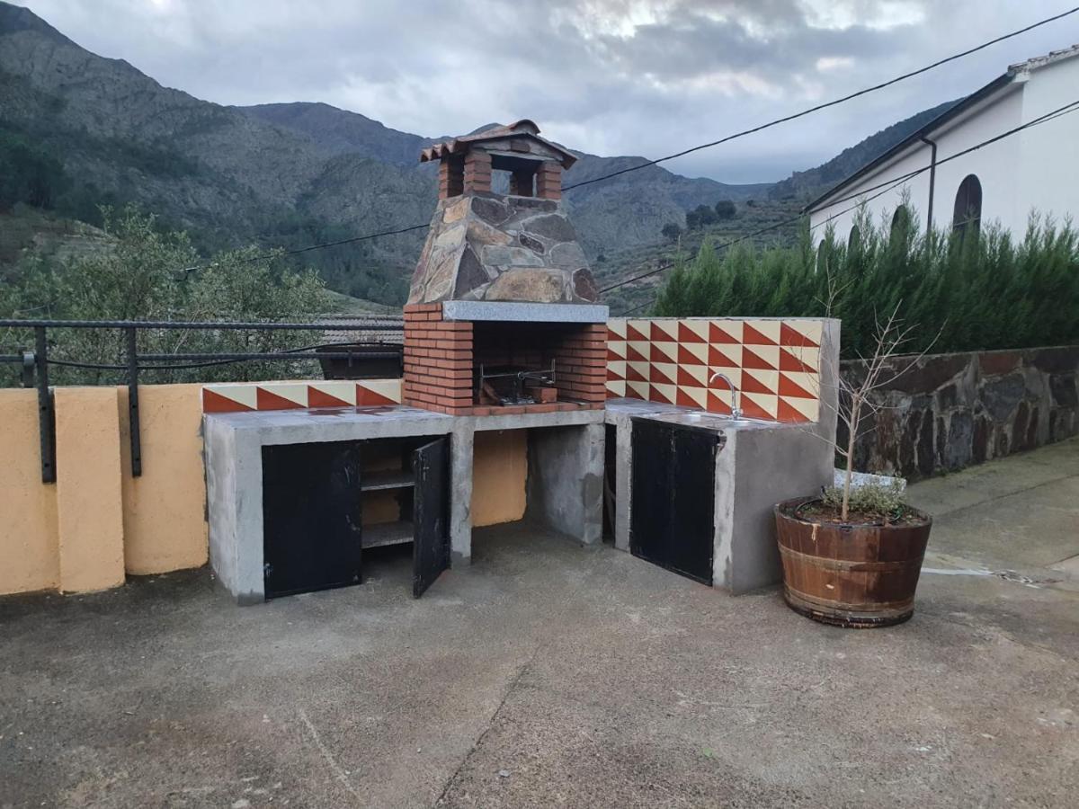 Alojamientos Rurales Hurdes Altas - La Antigua Guarderia Casares de las Hurdes Exterior foto